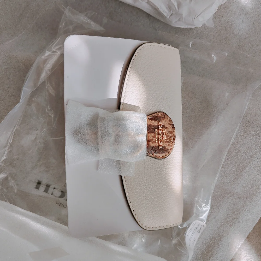 Coach wallet and purse - Picture 9 of 12